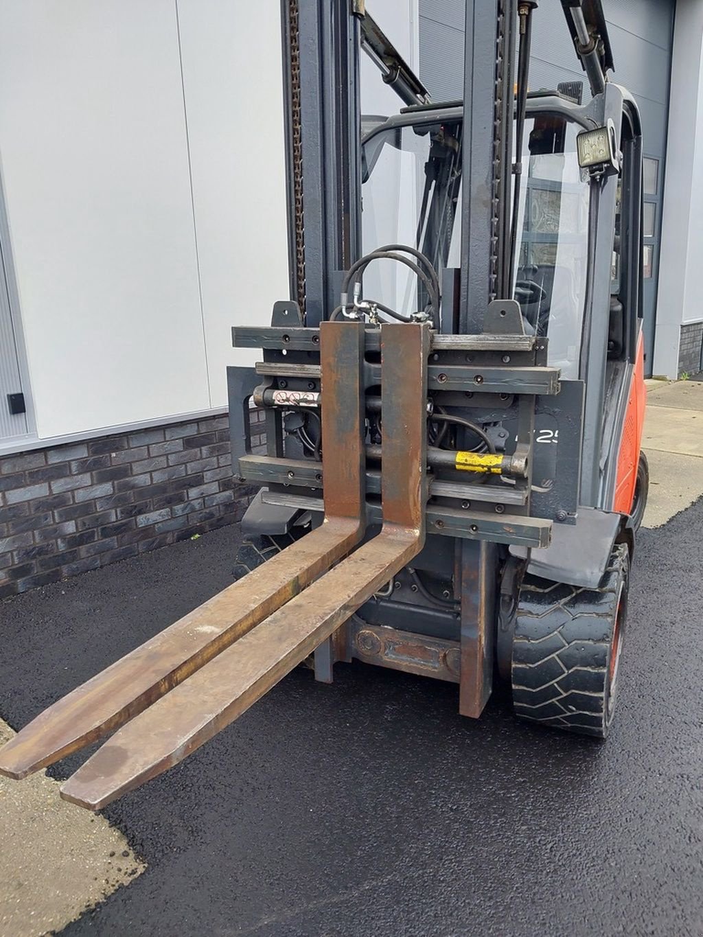 Frontstapler типа Linde H25D, Gebrauchtmaschine в Swifterbant (Фотография 9)