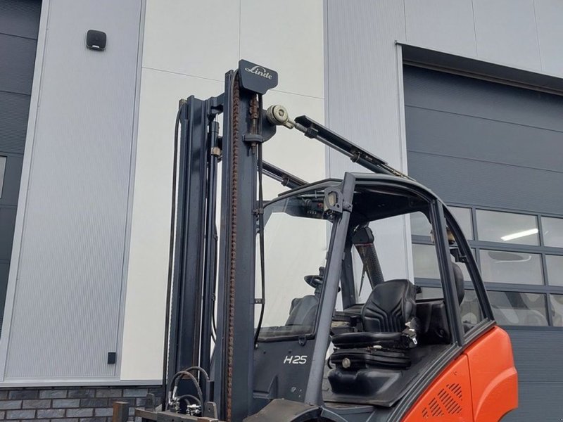 Frontstapler typu Linde H25D, Gebrauchtmaschine v Swifterbant (Obrázek 1)