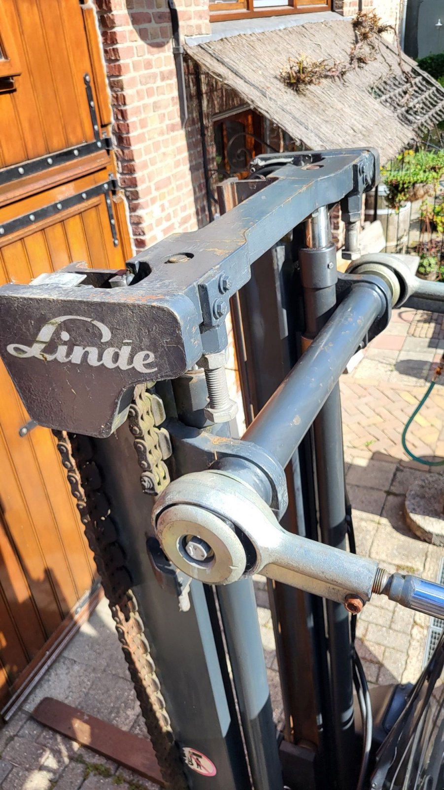 Frontstapler des Typs Linde H25D, Gebrauchtmaschine in Noordhoek (Moerdijk) (Bild 10)