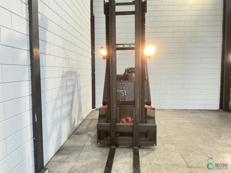 Frontstapler del tipo Linde H25D, Gebrauchtmaschine en Wijchen (Imagen 4)