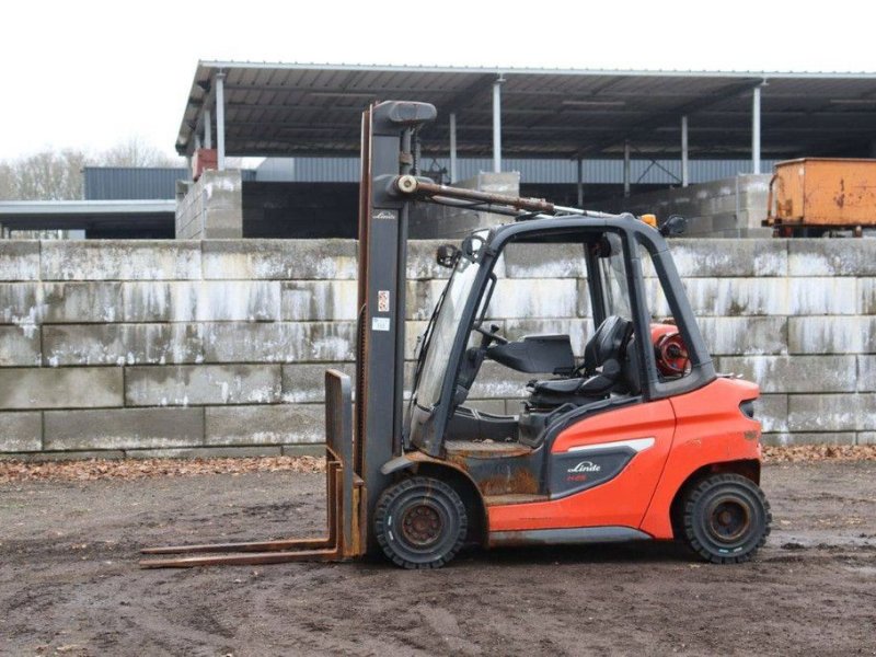 Frontstapler typu Linde H25T-01, Gebrauchtmaschine v Antwerpen (Obrázek 1)