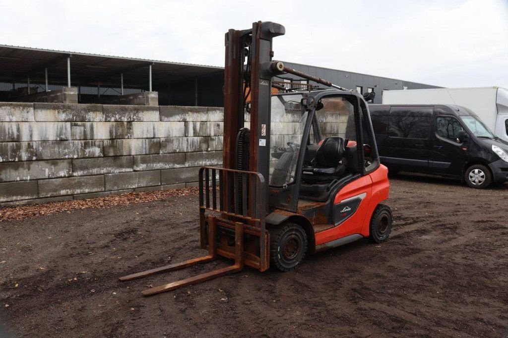 Frontstapler des Typs Linde H25T-01, Gebrauchtmaschine in Antwerpen (Bild 10)