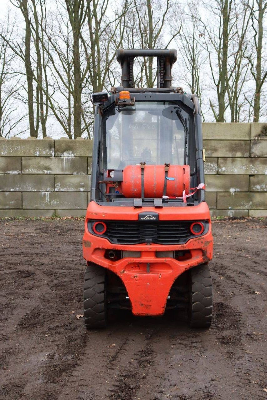 Frontstapler des Typs Linde H25T-01, Gebrauchtmaschine in Antwerpen (Bild 5)