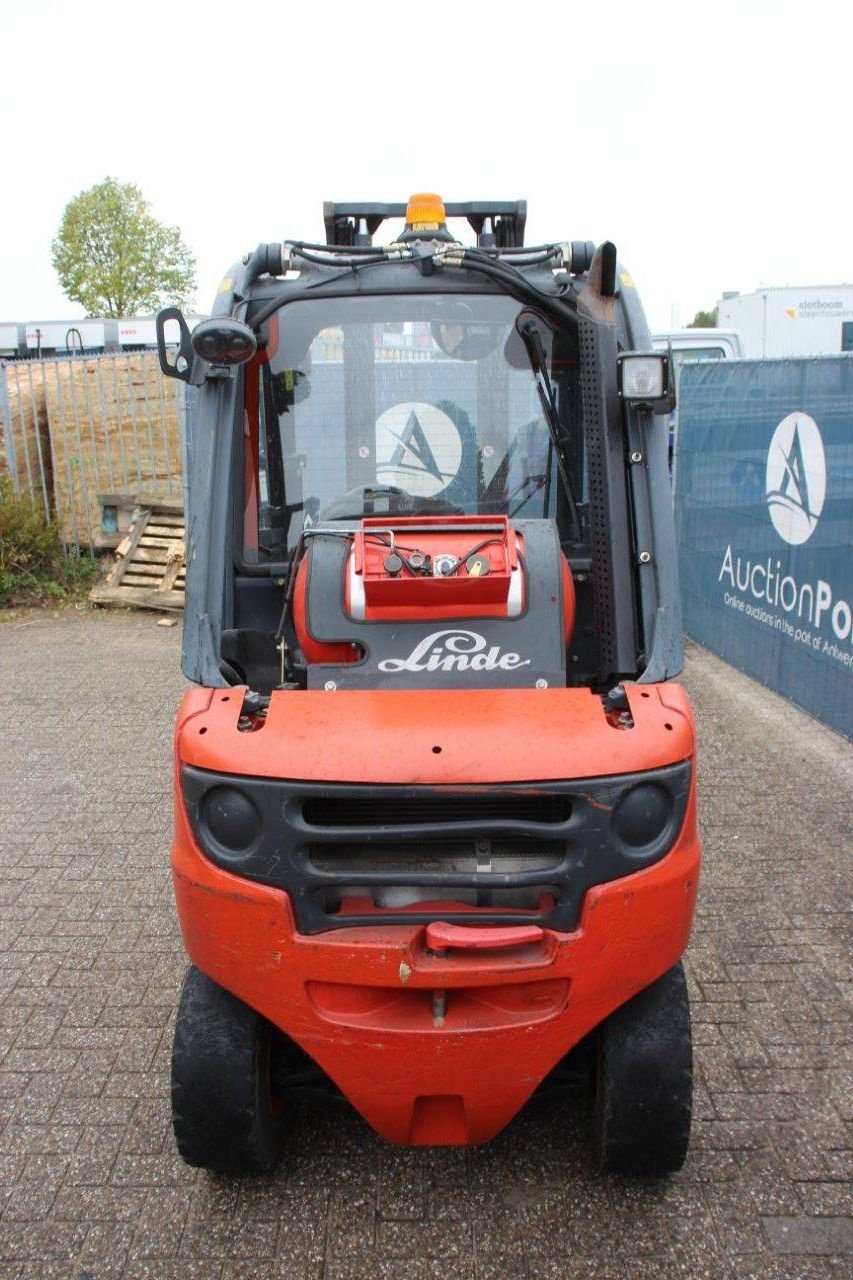 Frontstapler del tipo Linde H25T-01, Gebrauchtmaschine In Antwerpen (Immagine 4)