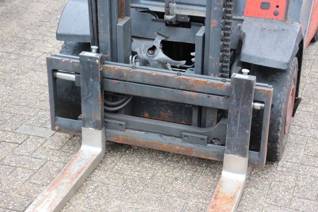 Frontstapler des Typs Linde H25T-01, Gebrauchtmaschine in Antwerpen (Bild 11)