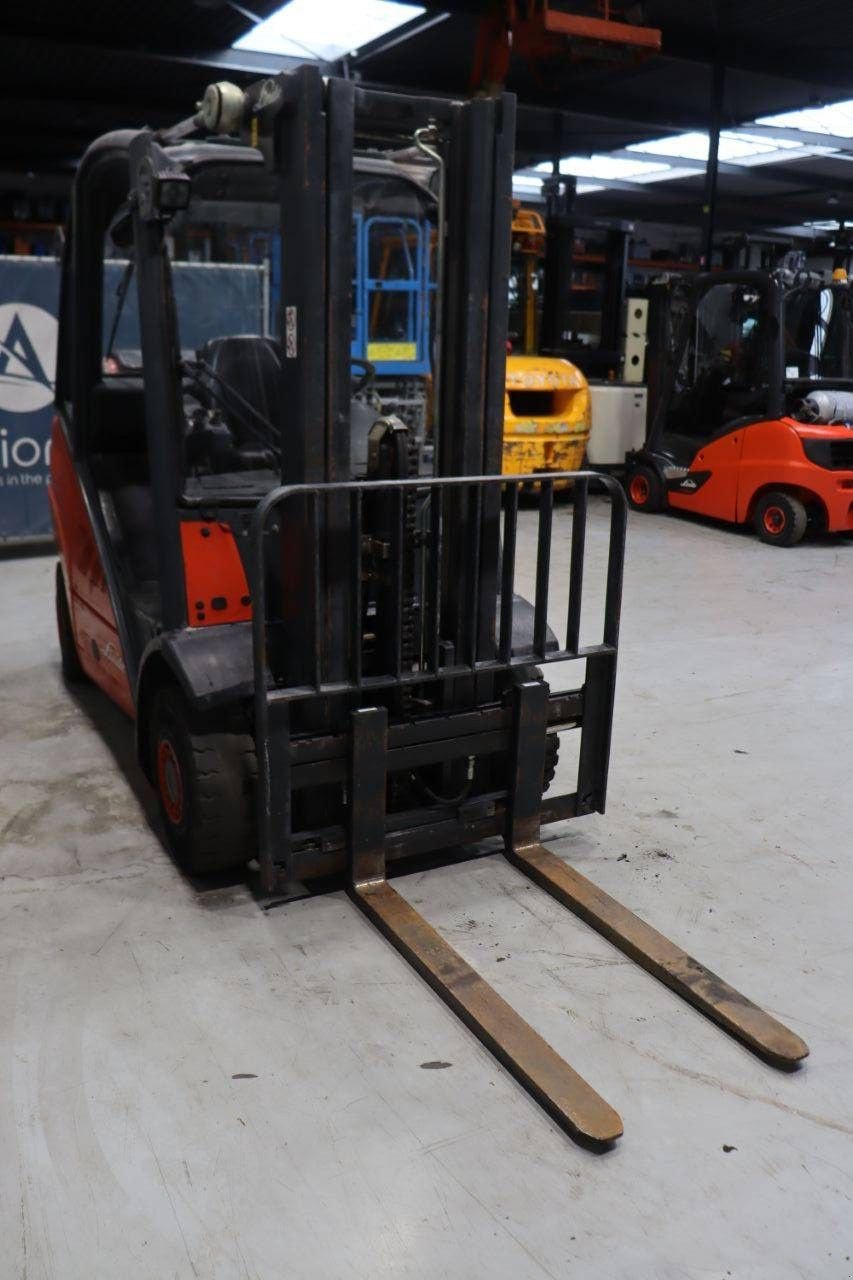 Frontstapler του τύπου Linde H25T-01, Gebrauchtmaschine σε Antwerpen (Φωτογραφία 8)