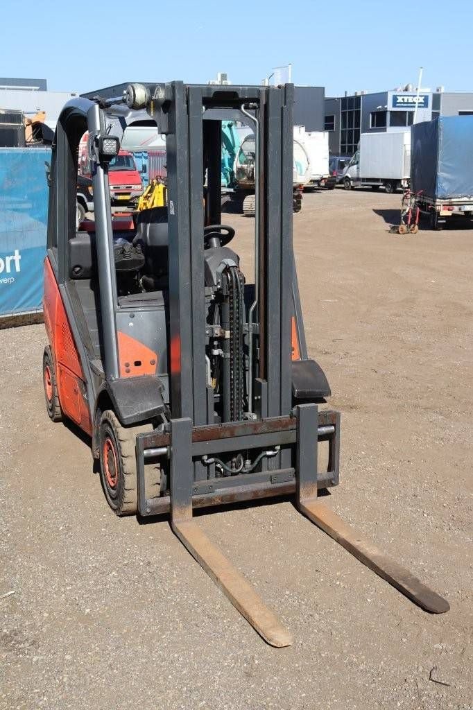 Frontstapler of the type Linde H25T-02, Gebrauchtmaschine in Antwerpen (Picture 8)