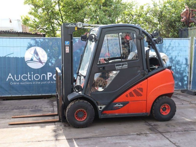 Frontstapler tipa Linde H25T-02, Gebrauchtmaschine u Antwerpen (Slika 1)