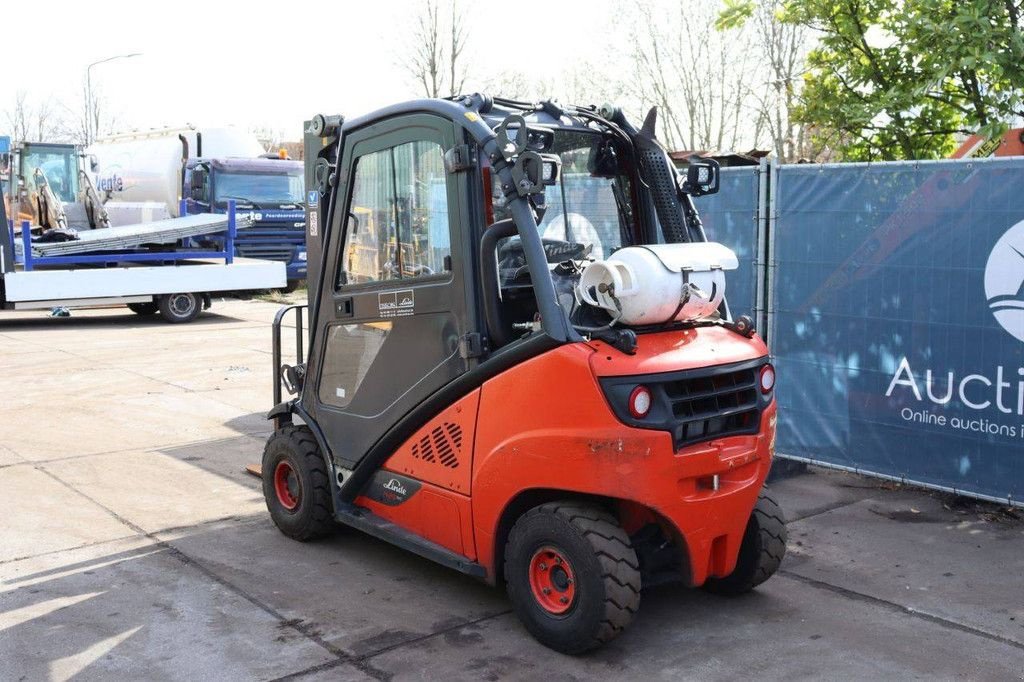 Frontstapler tipa Linde H25T-02, Gebrauchtmaschine u Antwerpen (Slika 4)