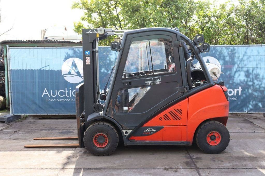 Frontstapler tipa Linde H25T-02, Gebrauchtmaschine u Antwerpen (Slika 2)