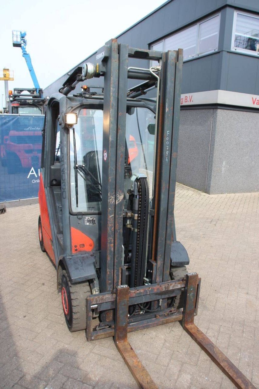 Frontstapler typu Linde H25T-02, Gebrauchtmaschine v Antwerpen (Obrázok 7)