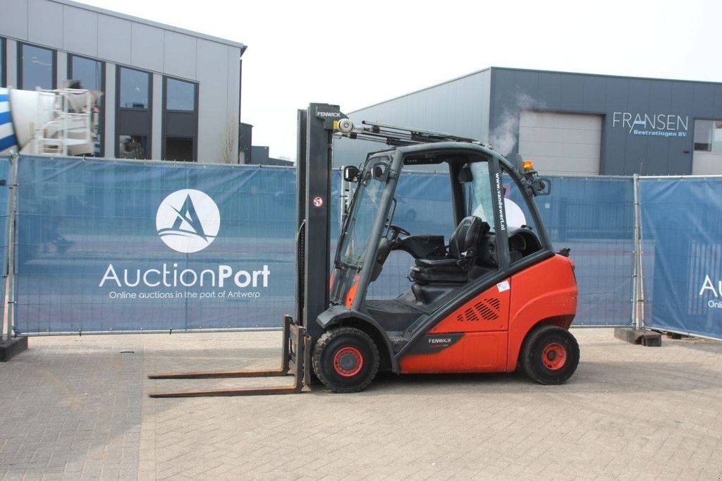 Frontstapler typu Linde H25T-02, Gebrauchtmaschine v Antwerpen (Obrázok 1)