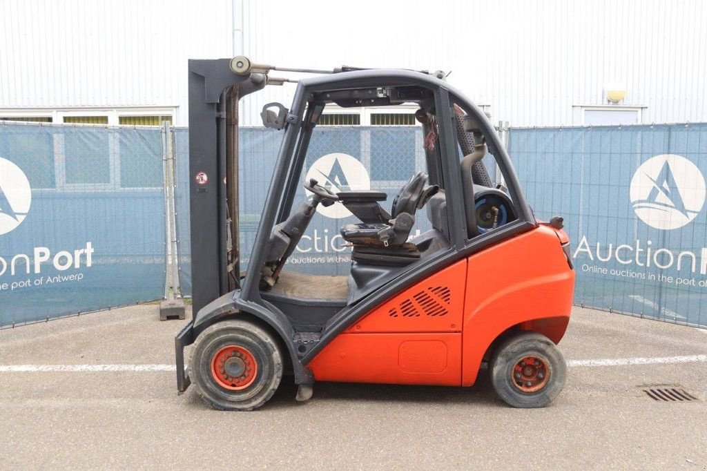 Frontstapler van het type Linde H25T, Gebrauchtmaschine in Antwerpen (Foto 2)