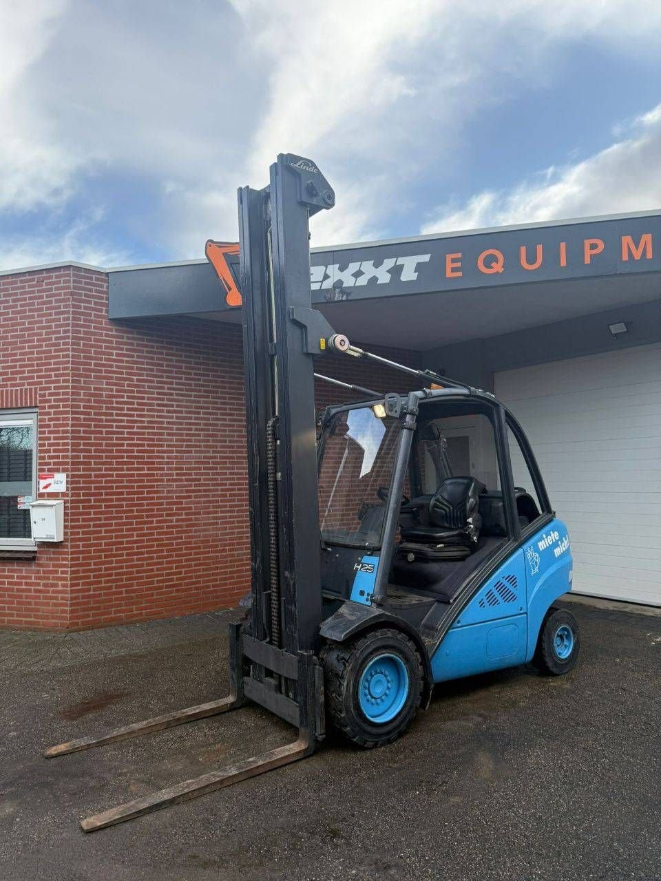 Frontstapler Türe ait Linde H25T, Gebrauchtmaschine içinde Antwerpen (resim 2)