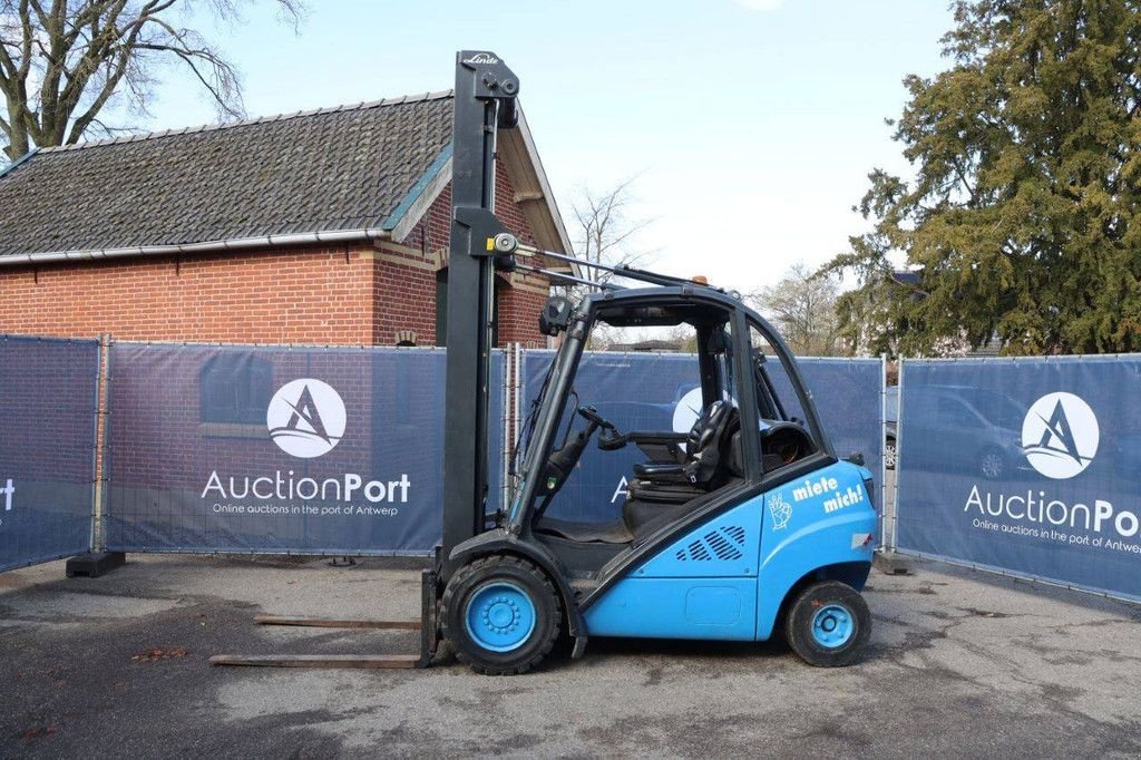 Frontstapler del tipo Linde H25T, Gebrauchtmaschine en Antwerpen (Imagen 2)