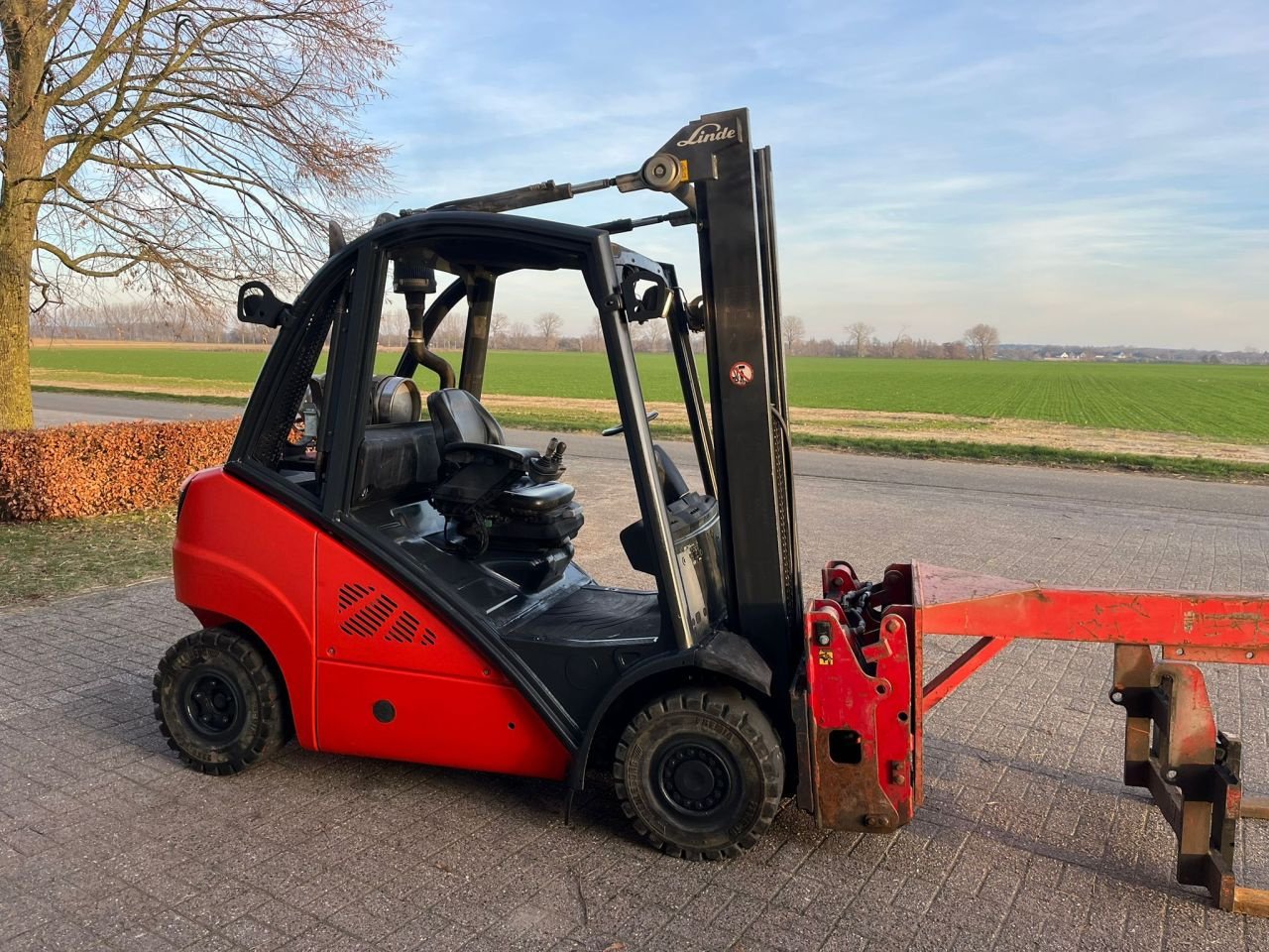 Frontstapler tip Linde H25T, Gebrauchtmaschine in Buggenum (Poză 3)