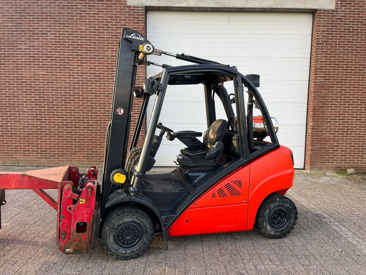 Frontstapler tip Linde H25T, Gebrauchtmaschine in Buggenum (Poză 2)