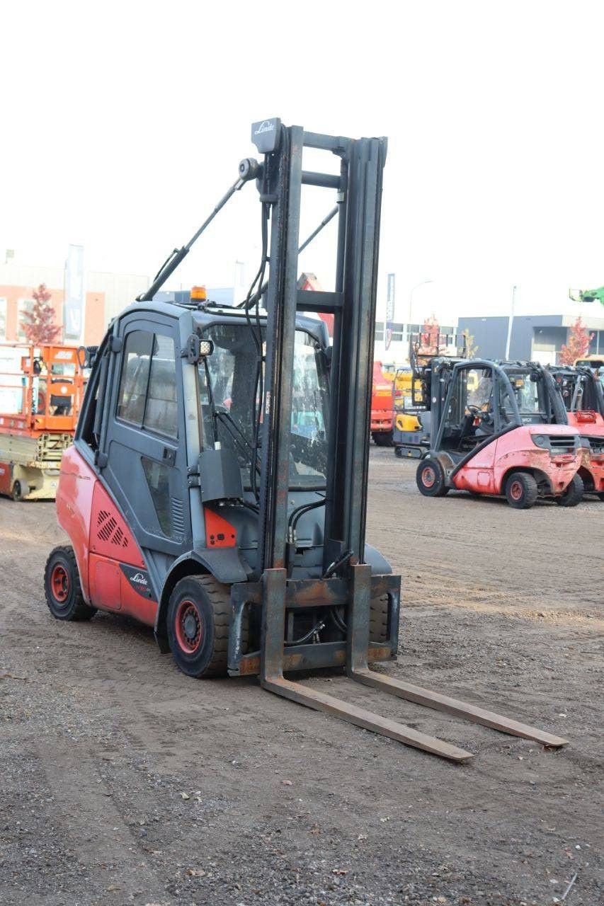Frontstapler des Typs Linde H30CNG-02, Gebrauchtmaschine in Antwerpen (Bild 8)