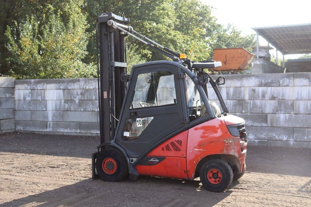 Frontstapler typu Linde H30CNG, Gebrauchtmaschine v Antwerpen (Obrázek 3)