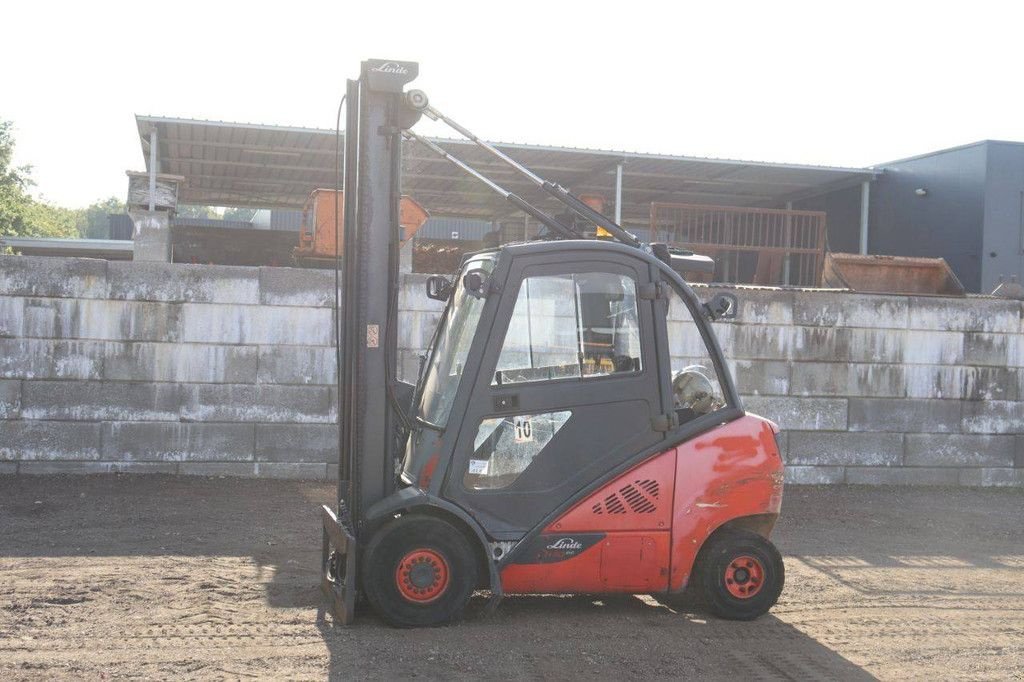Frontstapler typu Linde H30CNG, Gebrauchtmaschine v Antwerpen (Obrázek 1)