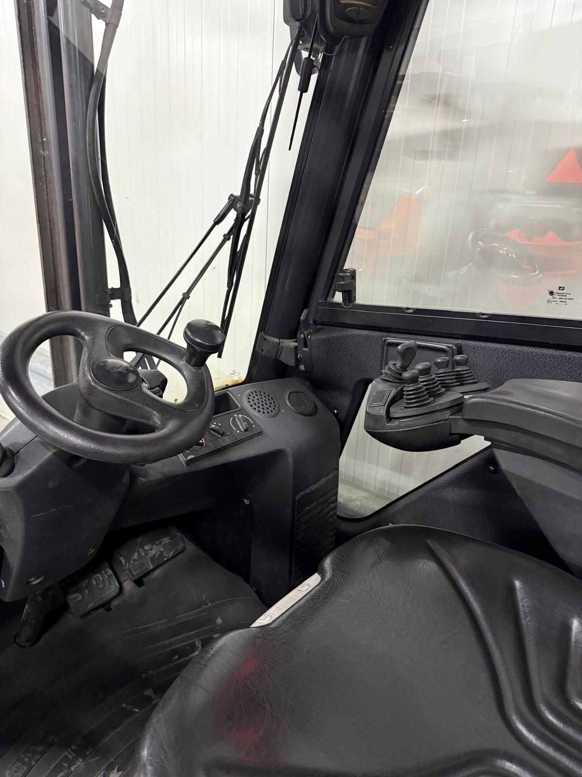 Frontstapler a típus Linde H30D-01, Gebrauchtmaschine ekkor: Vianen (Kép 4)