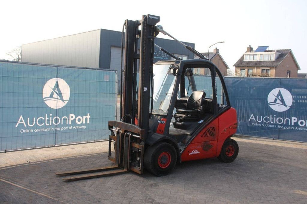 Frontstapler типа Linde H30D-01, Gebrauchtmaschine в Antwerpen (Фотография 9)