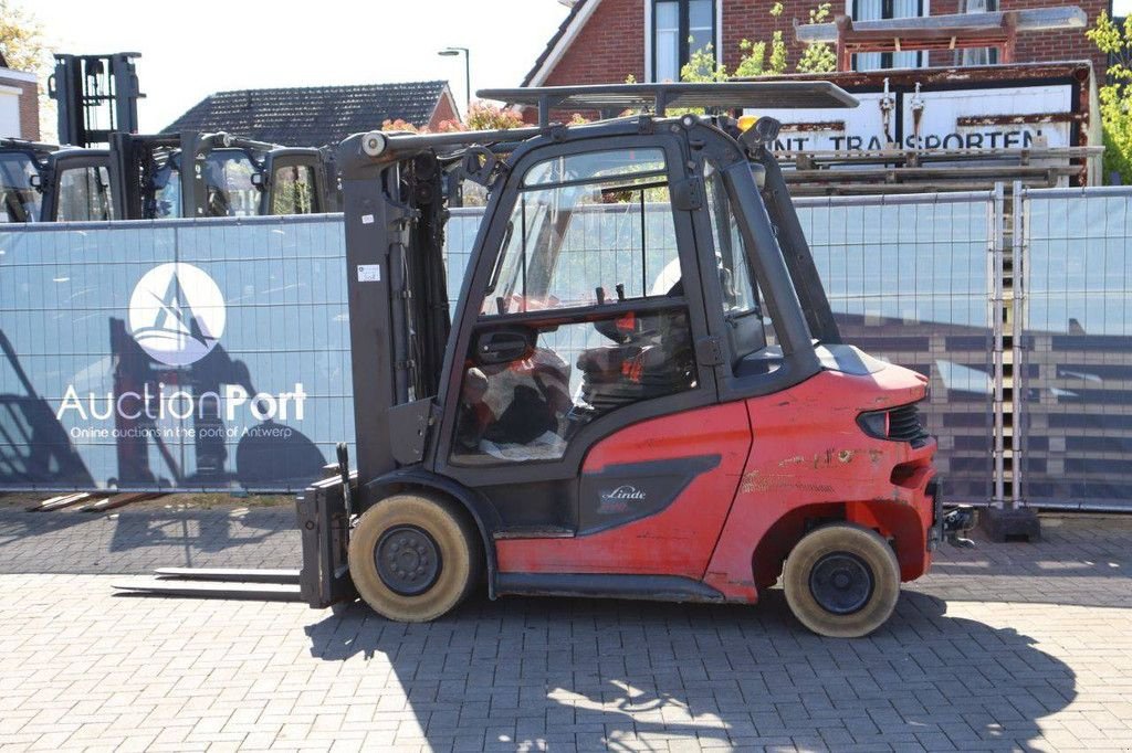 Frontstapler типа Linde H30D-01, Gebrauchtmaschine в Antwerpen (Фотография 3)