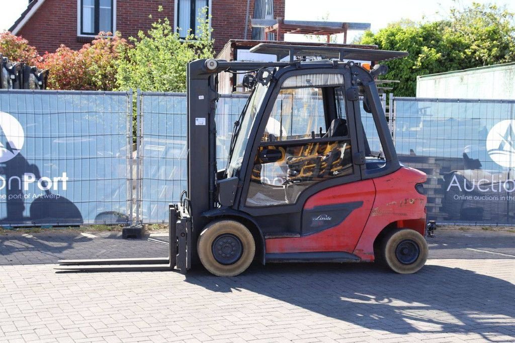 Frontstapler типа Linde H30D-01, Gebrauchtmaschine в Antwerpen (Фотография 1)