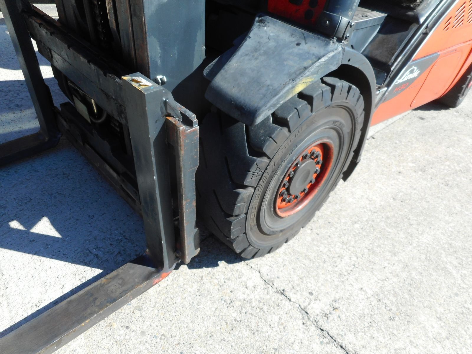 Frontstapler del tipo Linde H30D-02 Triplex 5,5m + SS + Halbkabine, Gebrauchtmaschine In St. Nikolai ob Draßling (Immagine 15)