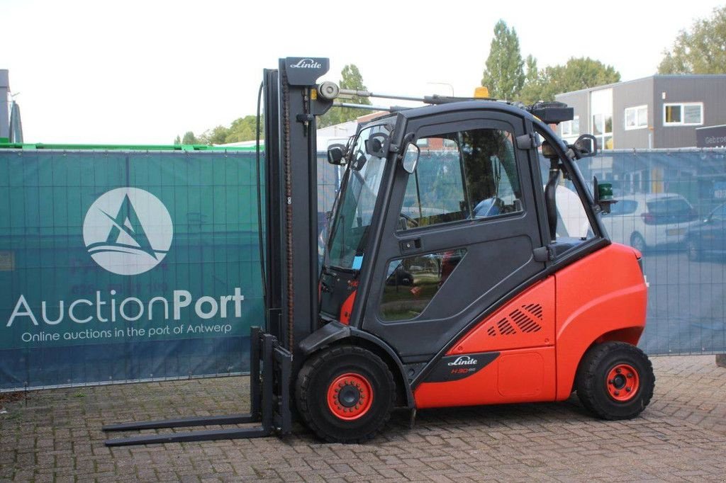 Frontstapler of the type Linde H30D-02, Gebrauchtmaschine in Antwerpen (Picture 1)