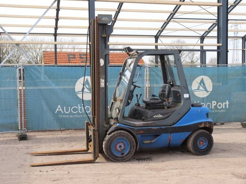 Linde H30D-03, Gebrauchtmaschine, Baujahr: 2002 (Bild 1) Frontstapler des Typs Linde H30D-03, Gebrauchtmaschine in Antwerpen (Bild 1)