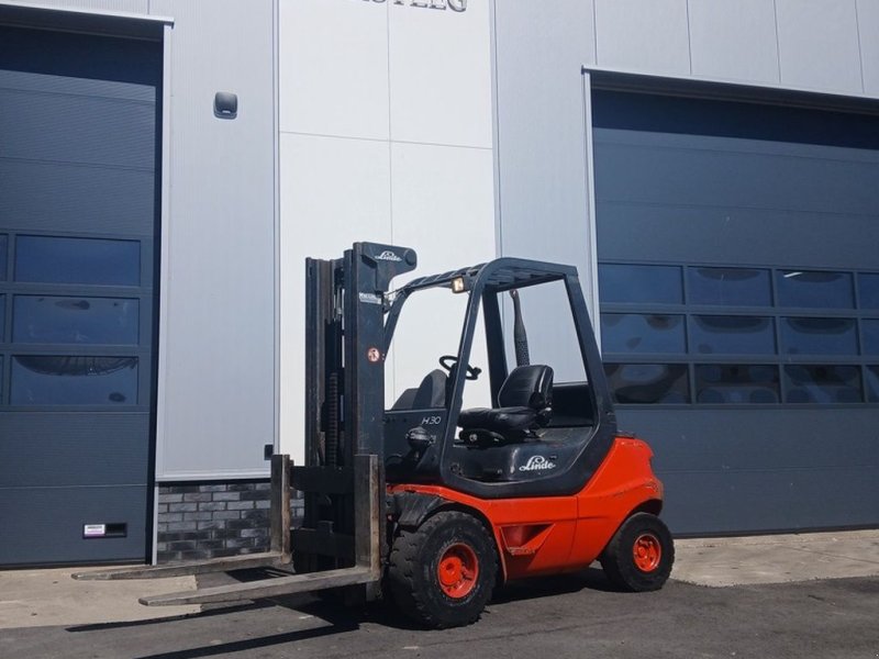 Frontstapler Türe ait Linde H30D-03, Gebrauchtmaschine içinde Swifterbant (resim 1)