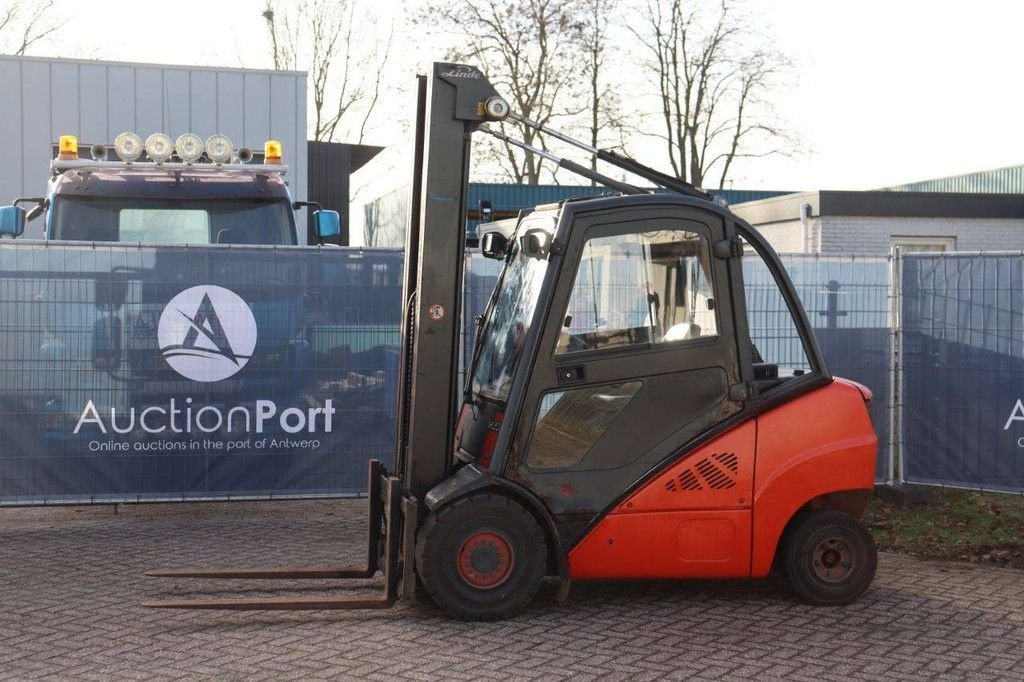 Frontstapler от тип Linde H30D, Gebrauchtmaschine в Antwerpen (Снимка 1)