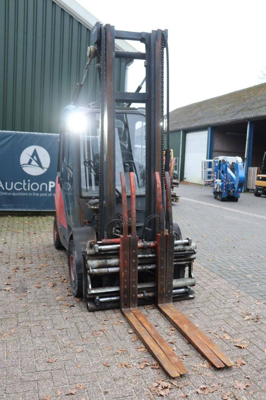 Frontstapler tipa Linde H30D, Gebrauchtmaschine u Antwerpen (Slika 8)