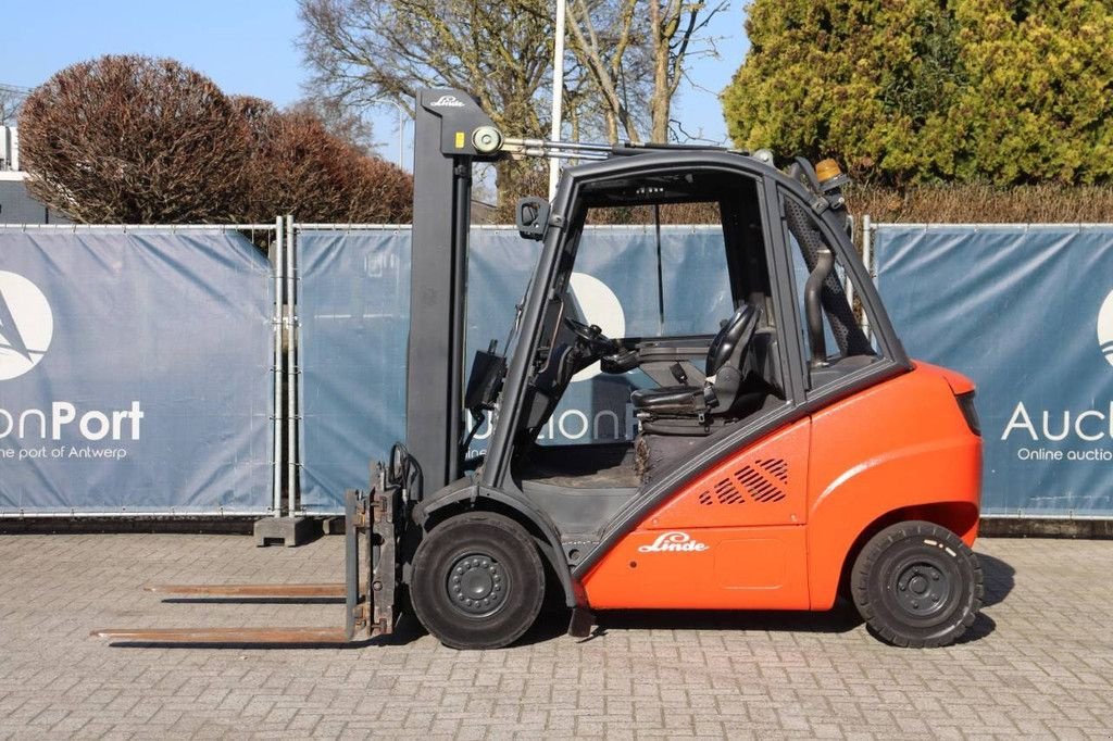 Frontstapler типа Linde H30D, Gebrauchtmaschine в Antwerpen (Фотография 2)