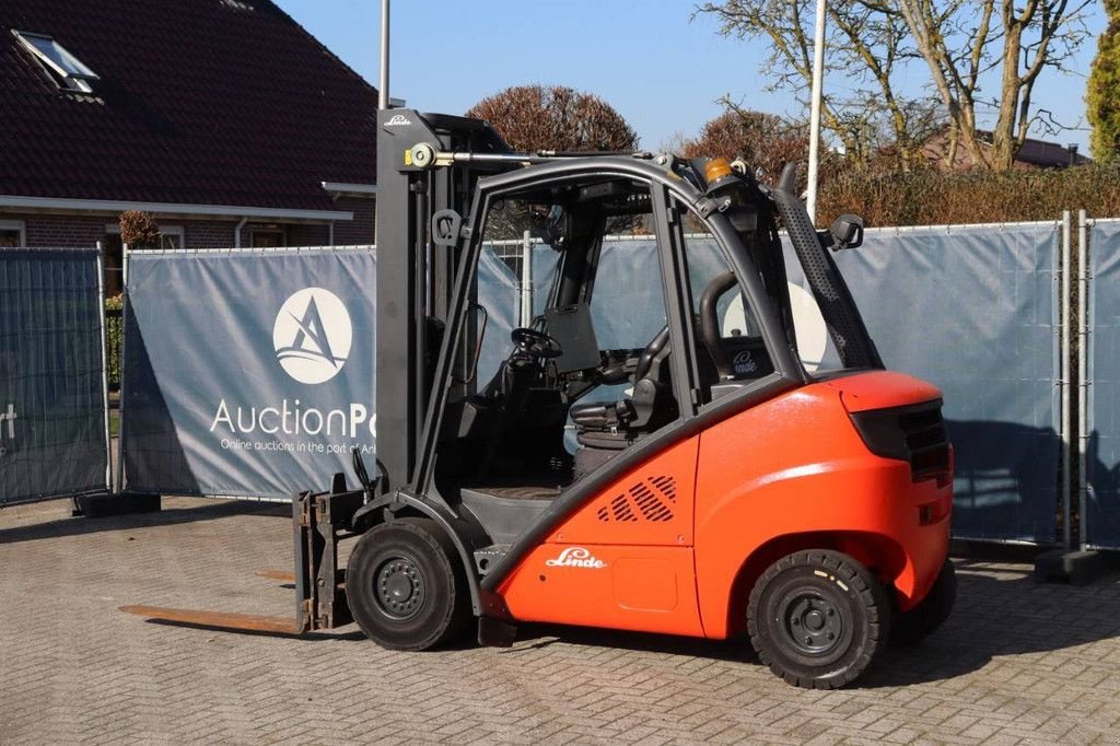 Frontstapler типа Linde H30D, Gebrauchtmaschine в Antwerpen (Фотография 3)