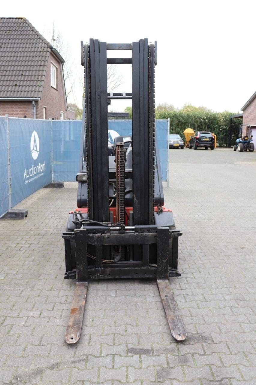 Frontstapler des Typs Linde H30D, Gebrauchtmaschine in Antwerpen (Bild 9)