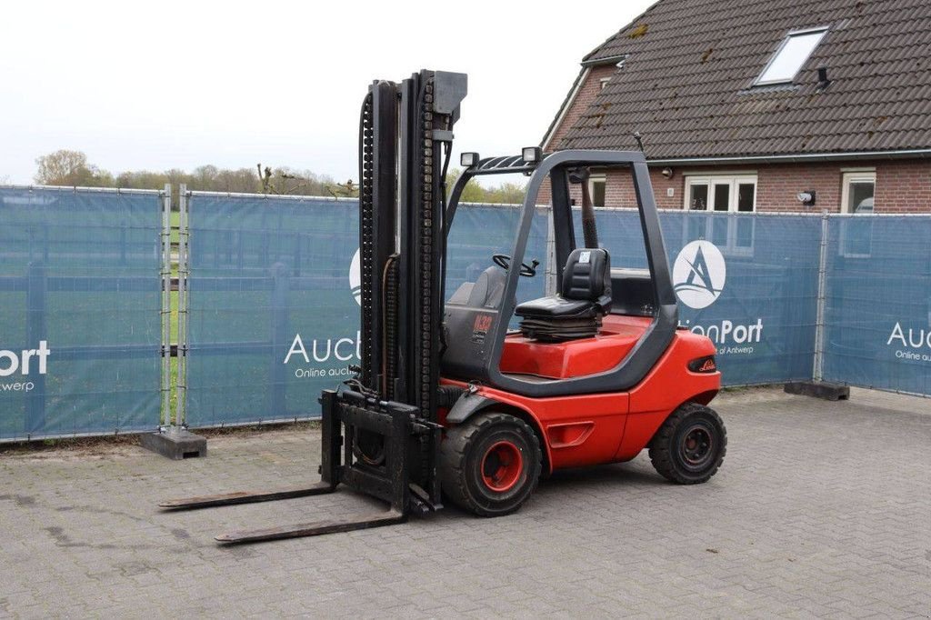 Frontstapler des Typs Linde H30D, Gebrauchtmaschine in Antwerpen (Bild 10)