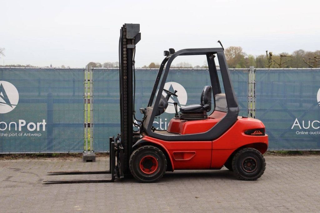 Frontstapler des Typs Linde H30D, Gebrauchtmaschine in Antwerpen (Bild 1)