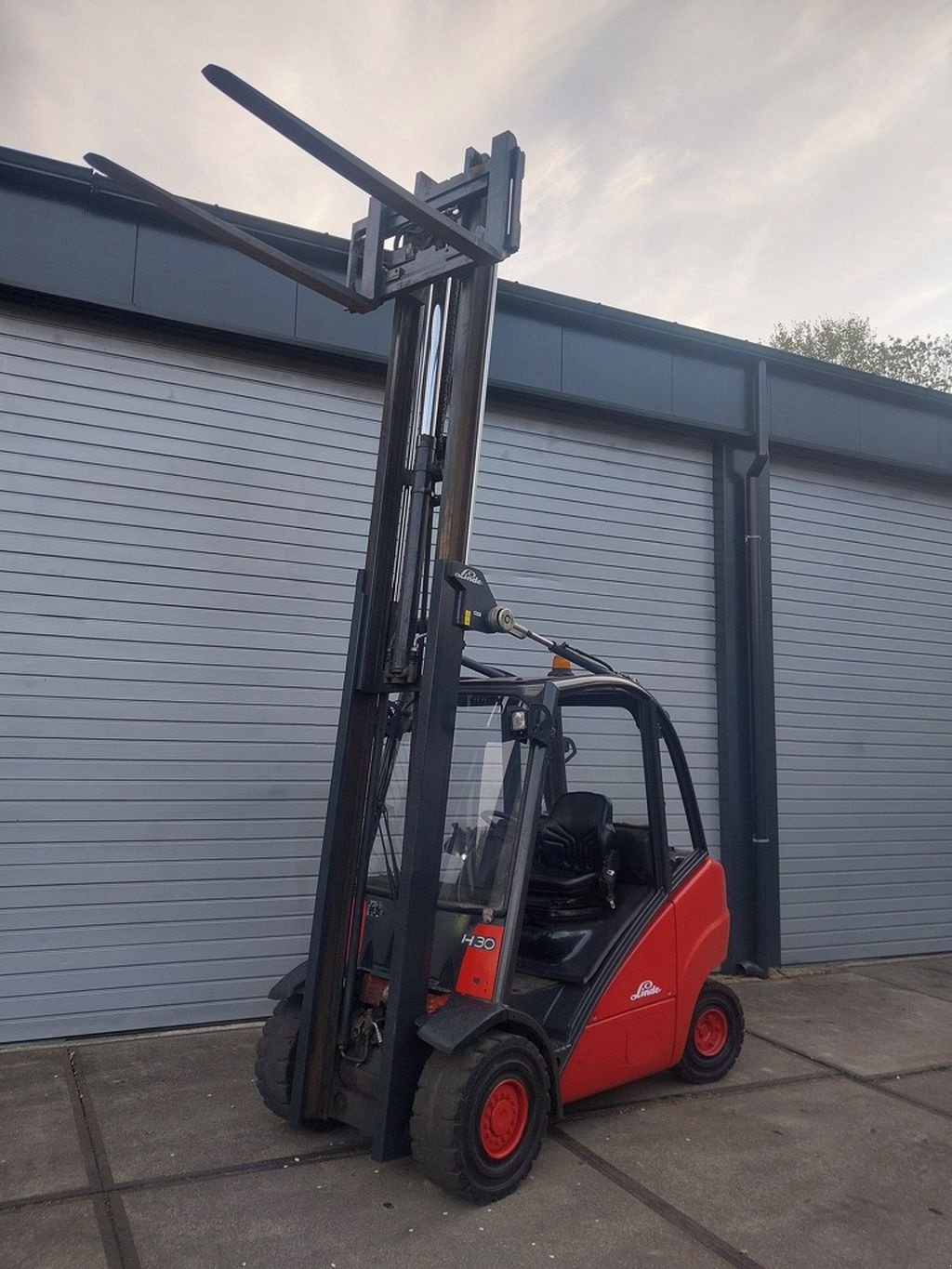 Frontstapler типа Linde H30D, Gebrauchtmaschine в Swifterbant (Фотография 9)