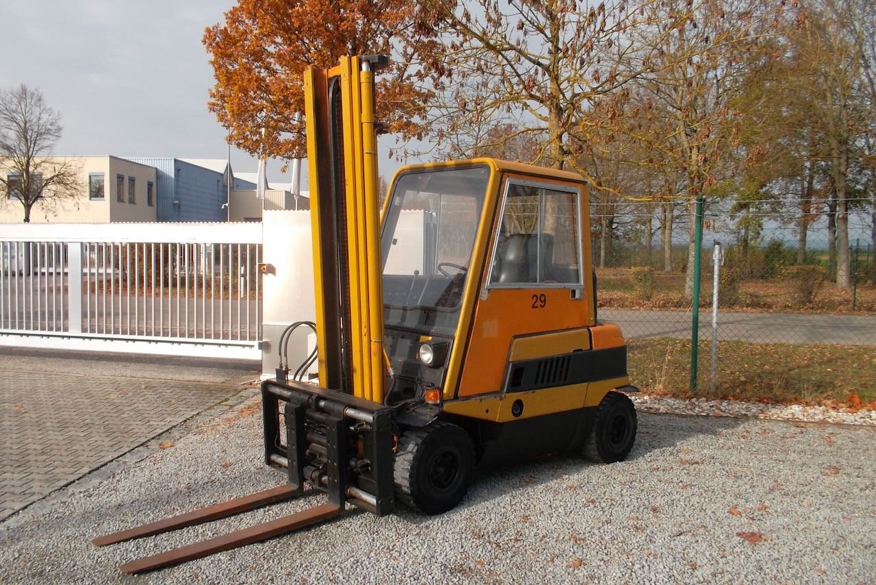 Frontstapler a típus Linde H30D, Gebrauchtmaschine ekkor: Salching (Kép 2)