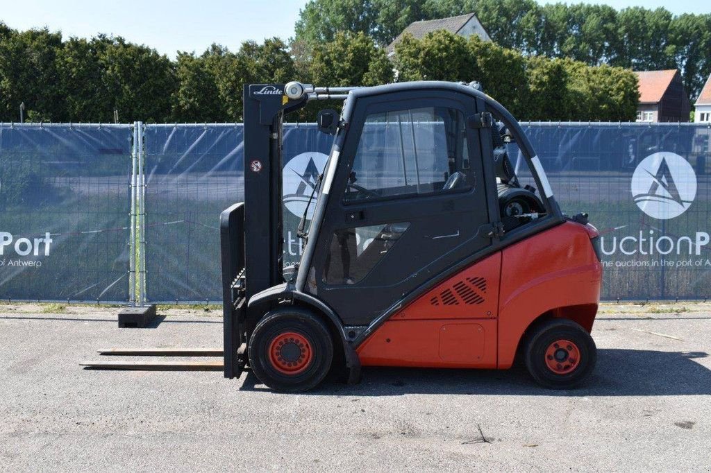Frontstapler van het type Linde H30T-02, Gebrauchtmaschine in Antwerpen (Foto 2)