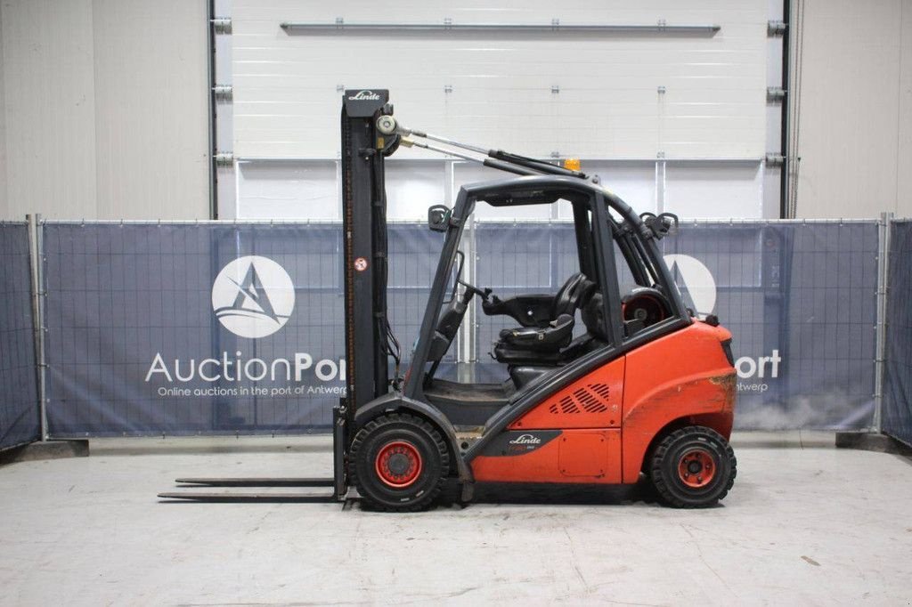 Frontstapler del tipo Linde H30T-02, Gebrauchtmaschine en Antwerpen (Imagen 2)