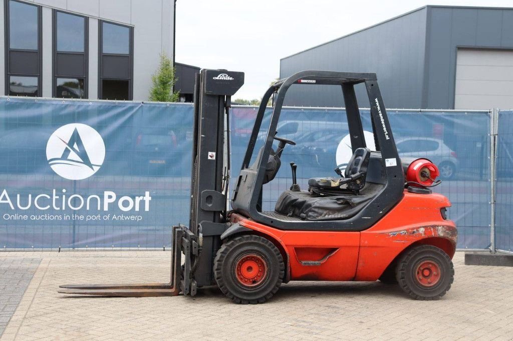 Frontstapler tipa Linde H30T-03, Gebrauchtmaschine u Antwerpen (Slika 1)