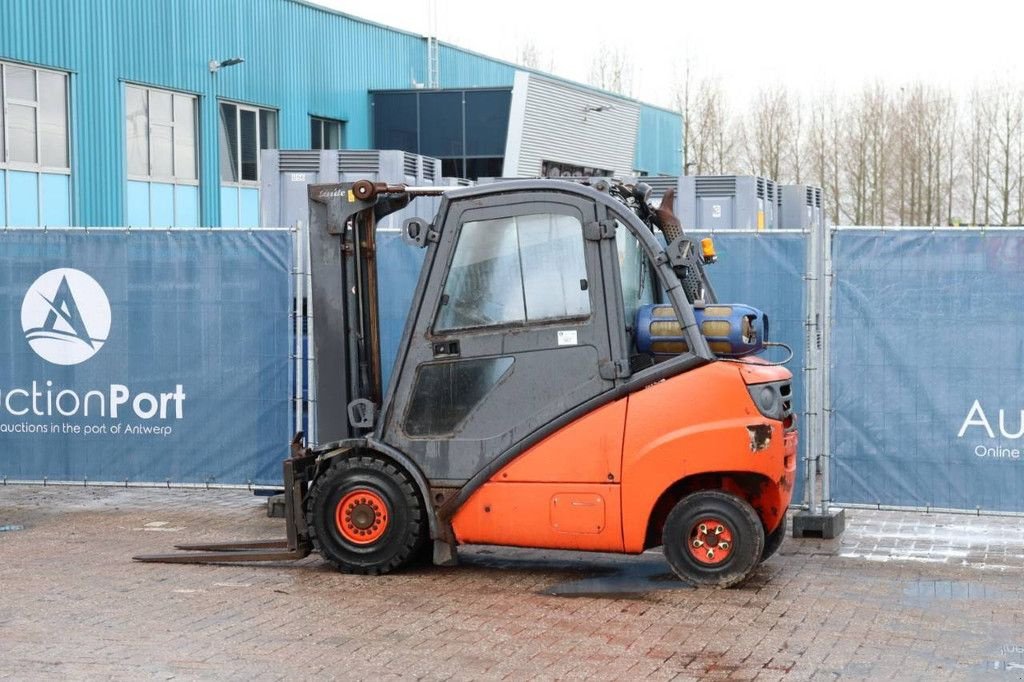 Frontstapler of the type Linde H30T, Gebrauchtmaschine in Antwerpen (Picture 3)