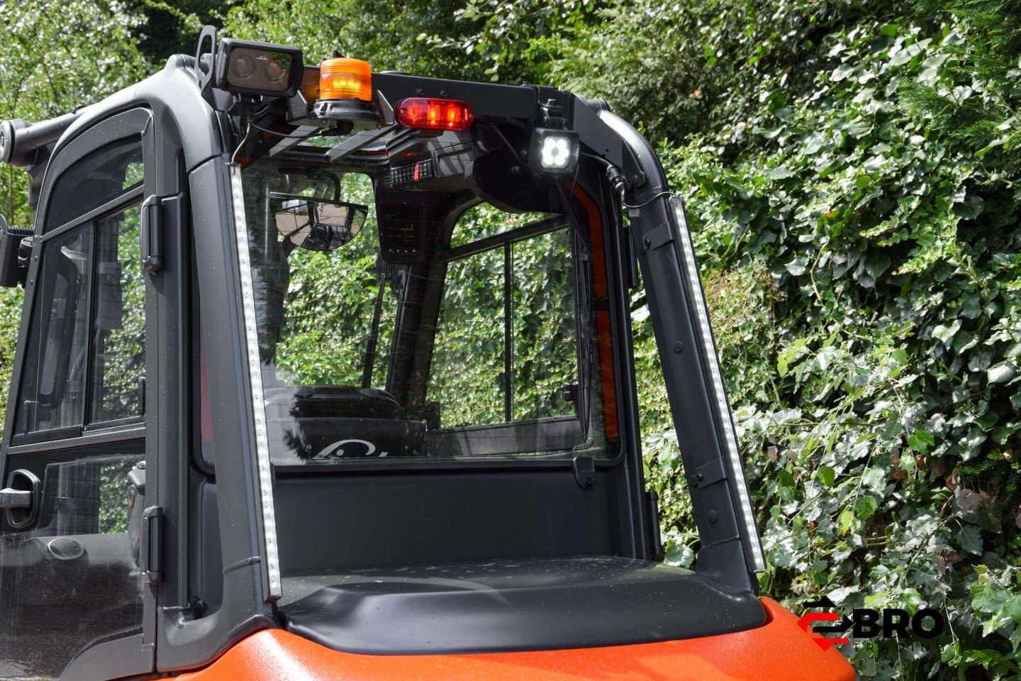 Frontstapler of the type Linde H35D-01 1202, Gebrauchtmaschine in mol (Picture 2)