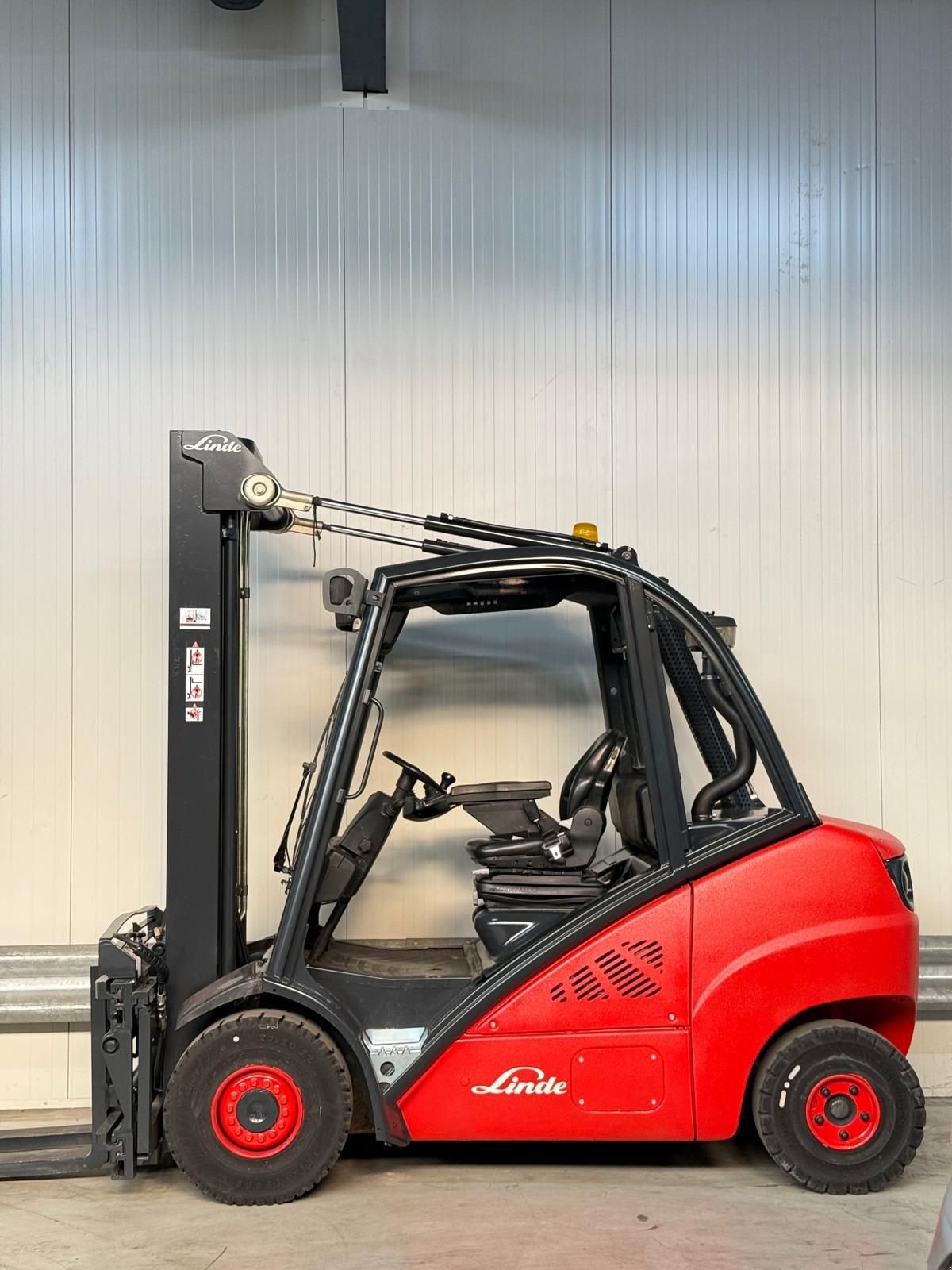 Frontstapler типа Linde H35D-01, Gebrauchtmaschine в Vianen (Фотография 1)