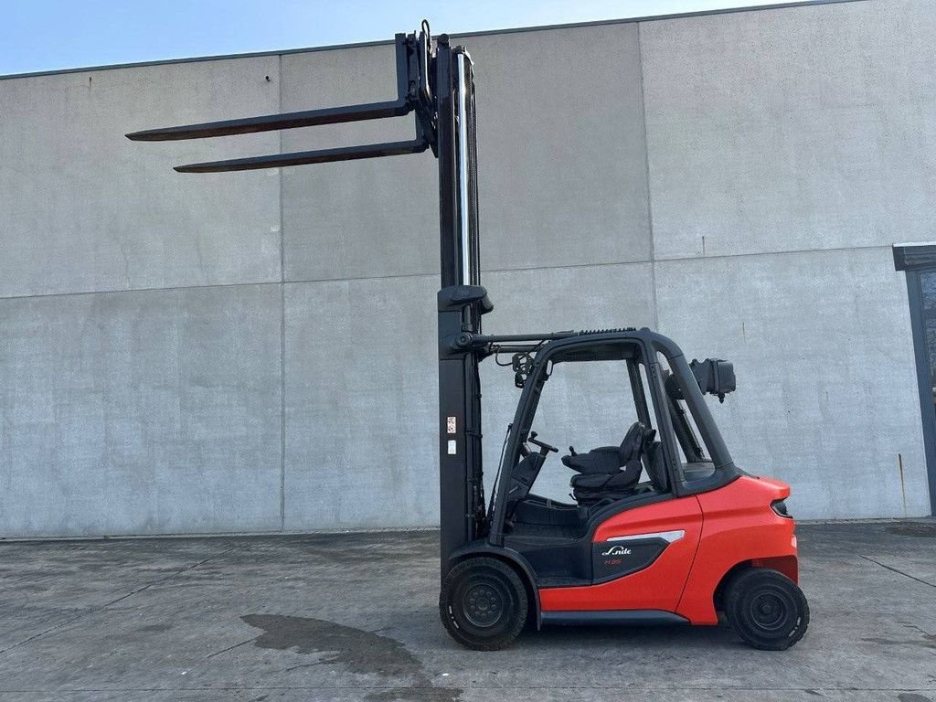 Frontstapler του τύπου Linde H35D-01, Gebrauchtmaschine σε Antwerpen (Φωτογραφία 1)