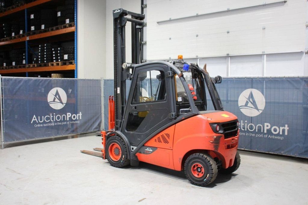 Frontstapler des Typs Linde H35D-02, Gebrauchtmaschine in Antwerpen (Bild 3)
