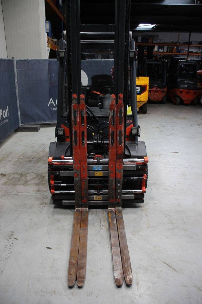 Frontstapler del tipo Linde H35D-02, Gebrauchtmaschine en Antwerpen (Imagen 8)